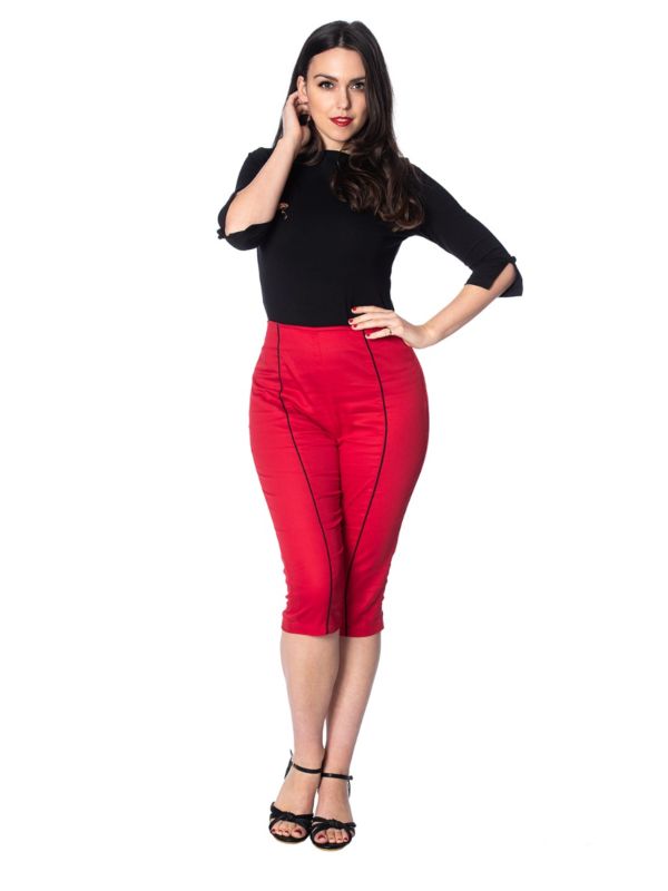 ROCKIN RED CAPRI PANT