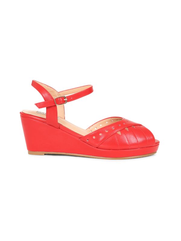 BANNED RETRO Sunny Daze Wedge 1940s-Inspired Cut-Out Peep Toe Sandals With Ankle Strap-Red