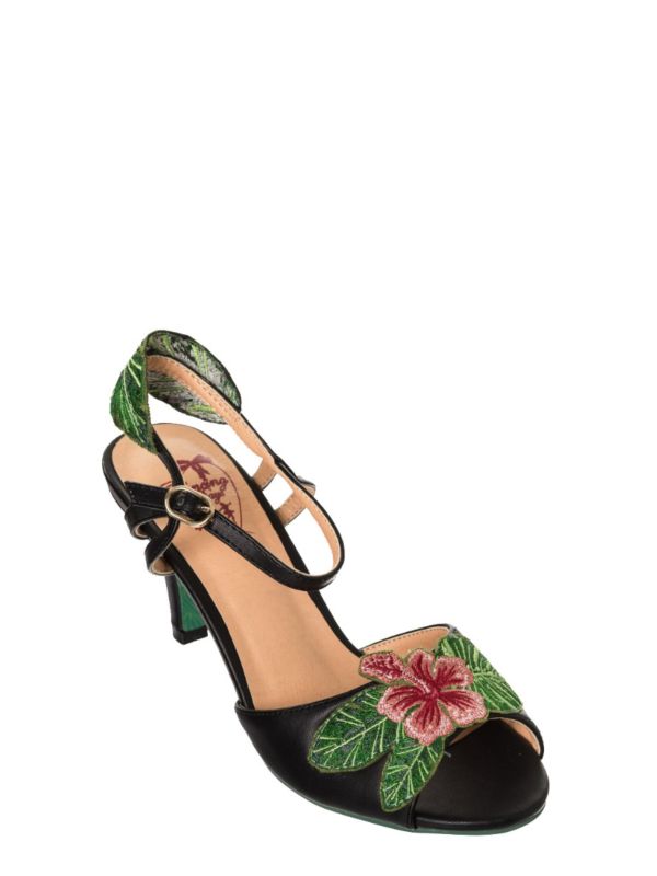 APRIL LOVE SANDALS