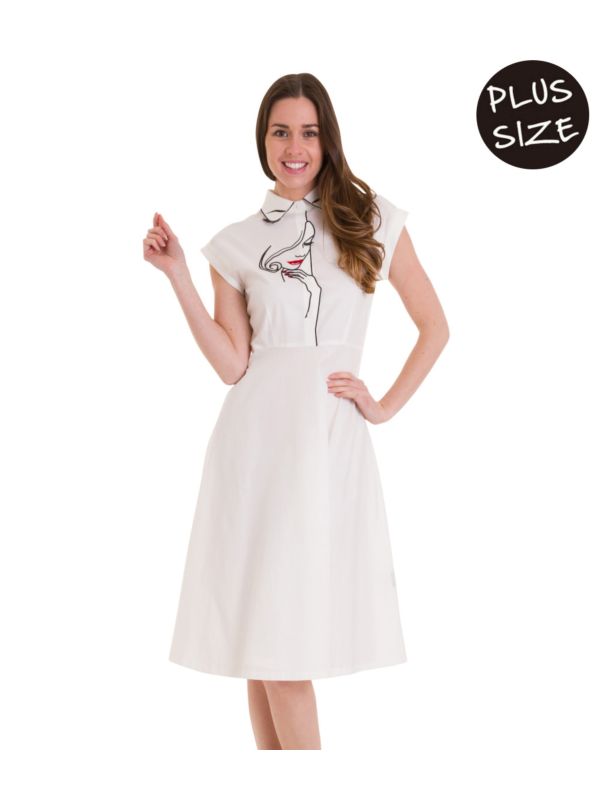 MODEL FACE LONG DRESS
