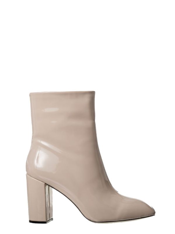 RUNAWAY BOOTS