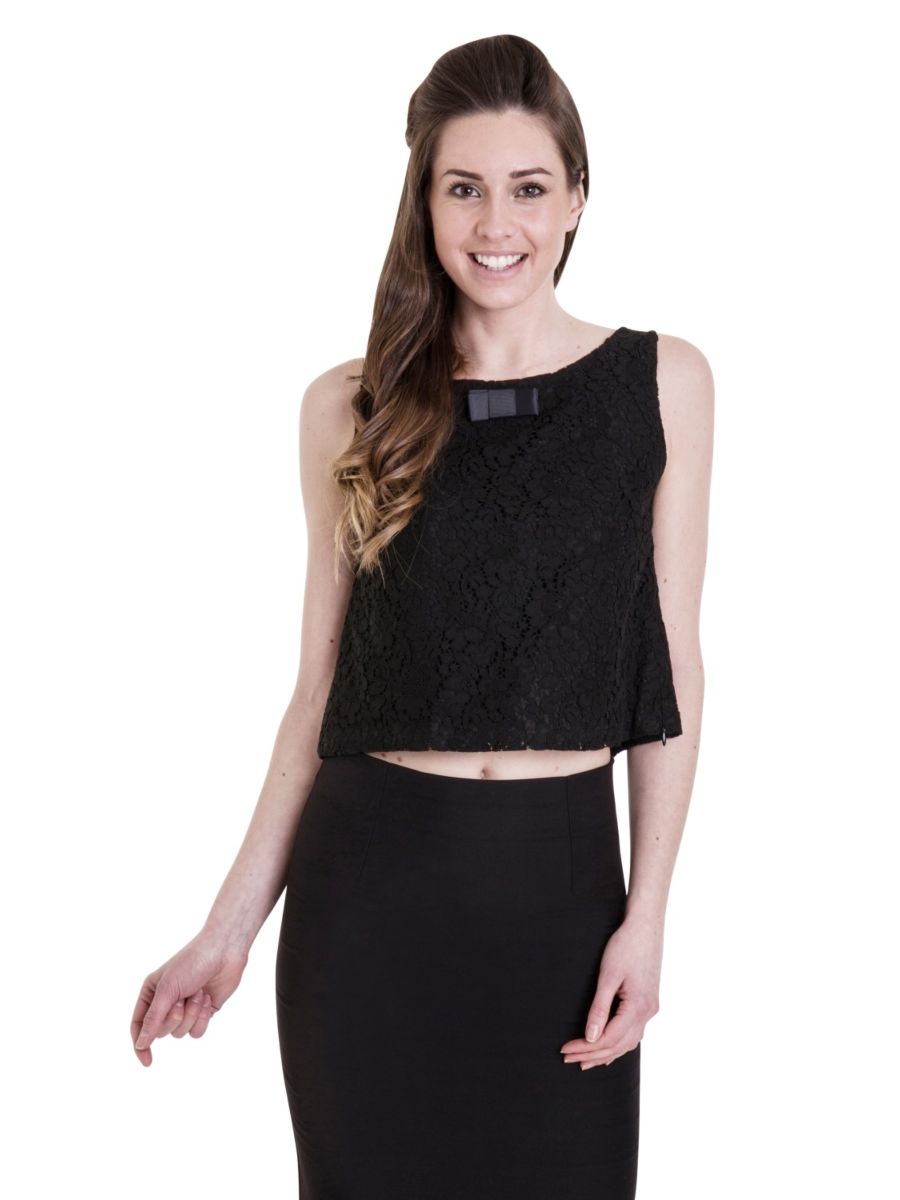 LOVE LACE TOP
