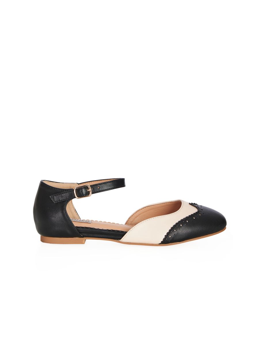 BANNED Retro Dapper Dancemates Flats Retro Two-Tone Brogue Sandals With Hidden Wedge & Ankle Strap-Black