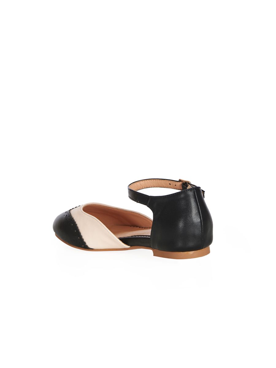 BANNED Retro Dapper Dancemates Flats Retro Two-Tone Brogue Sandals With Hidden Wedge & Ankle Strap-Black