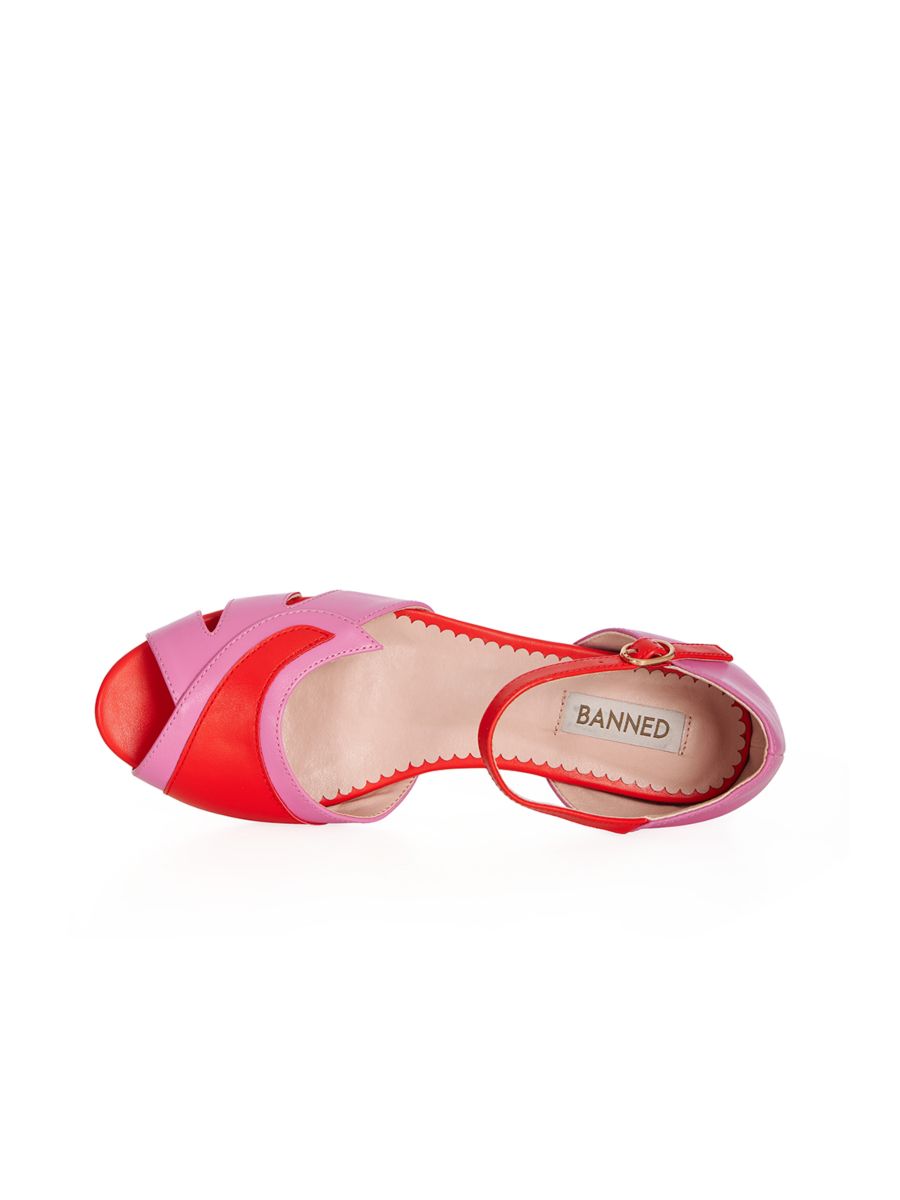 GLAMOROUS GLIDERS FLAT SANDALS Pink