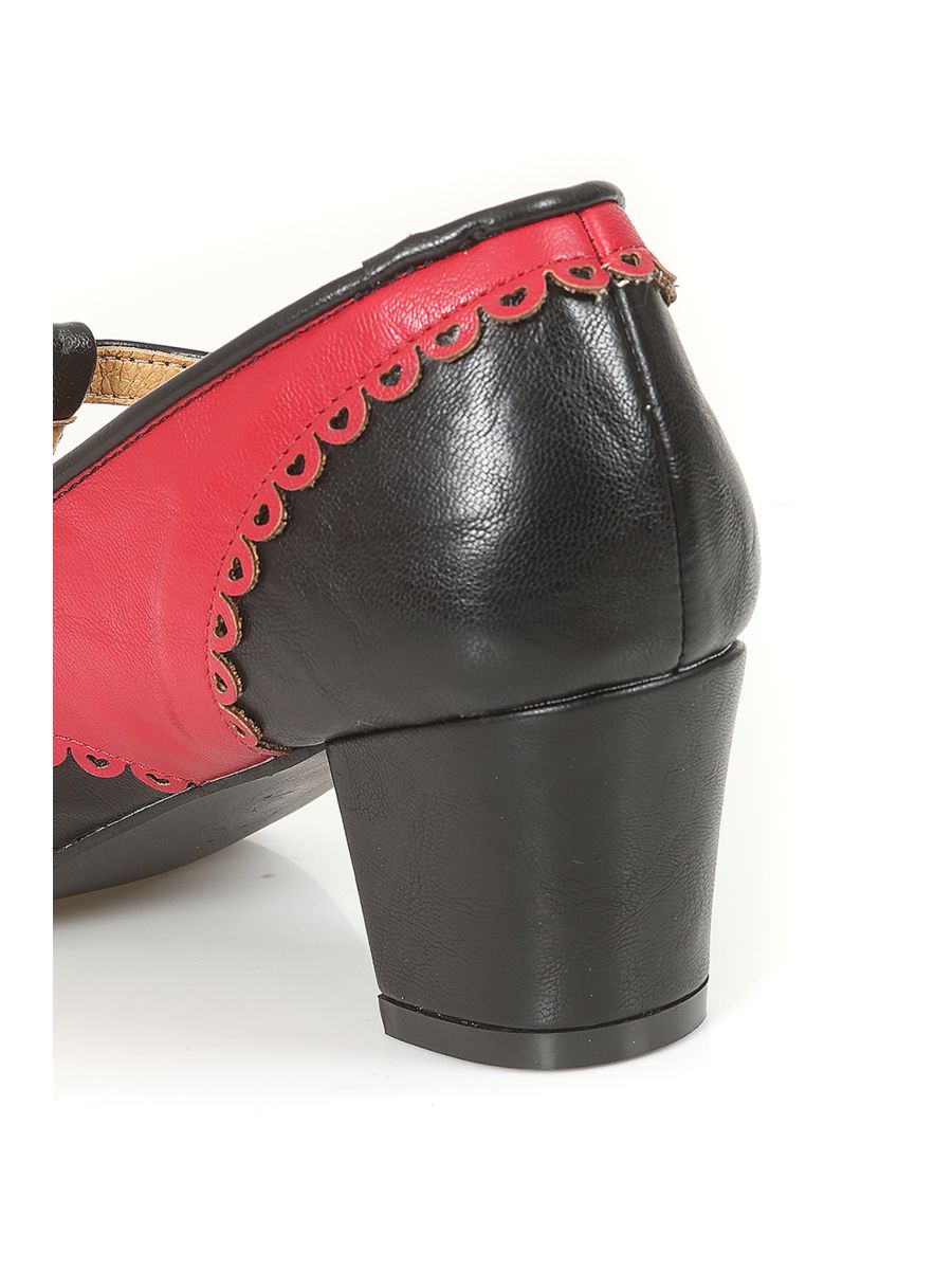 Vintage Voyager Banned Pumps - Retro-Inspired T-Strap Two-Tone Mary Janes With Distressed PU Upper-Red/Black