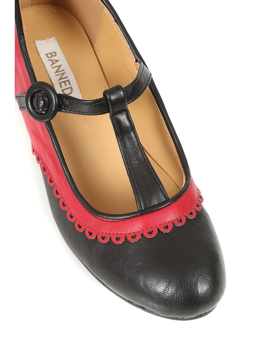 Vintage Voyager Banned Pumps - Retro-Inspired T-Strap Two-Tone Mary Janes With Distressed PU Upper-Red/Black
