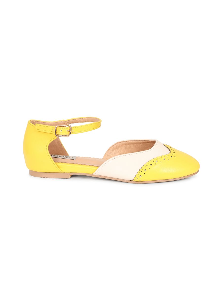 BANNED Retro Dapper Dancemates Flats Retro Two-Tone Brogue Sandals With Hidden Wedge & Ankle Strap-Yellow