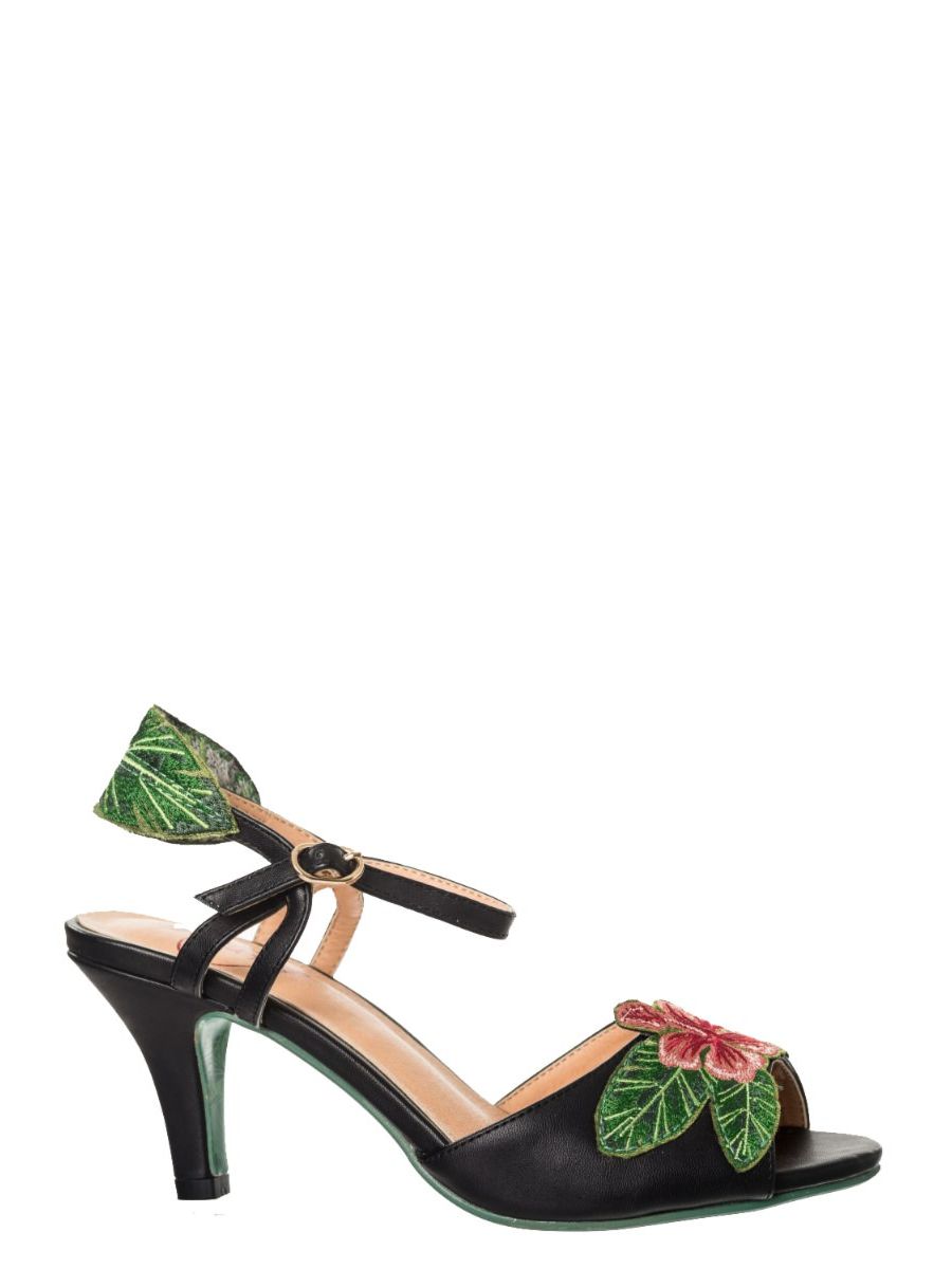 APRIL LOVE SANDALS