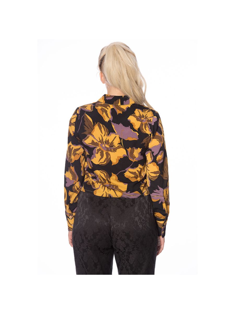 WHAT A DARLING FLORAL SHIRT
