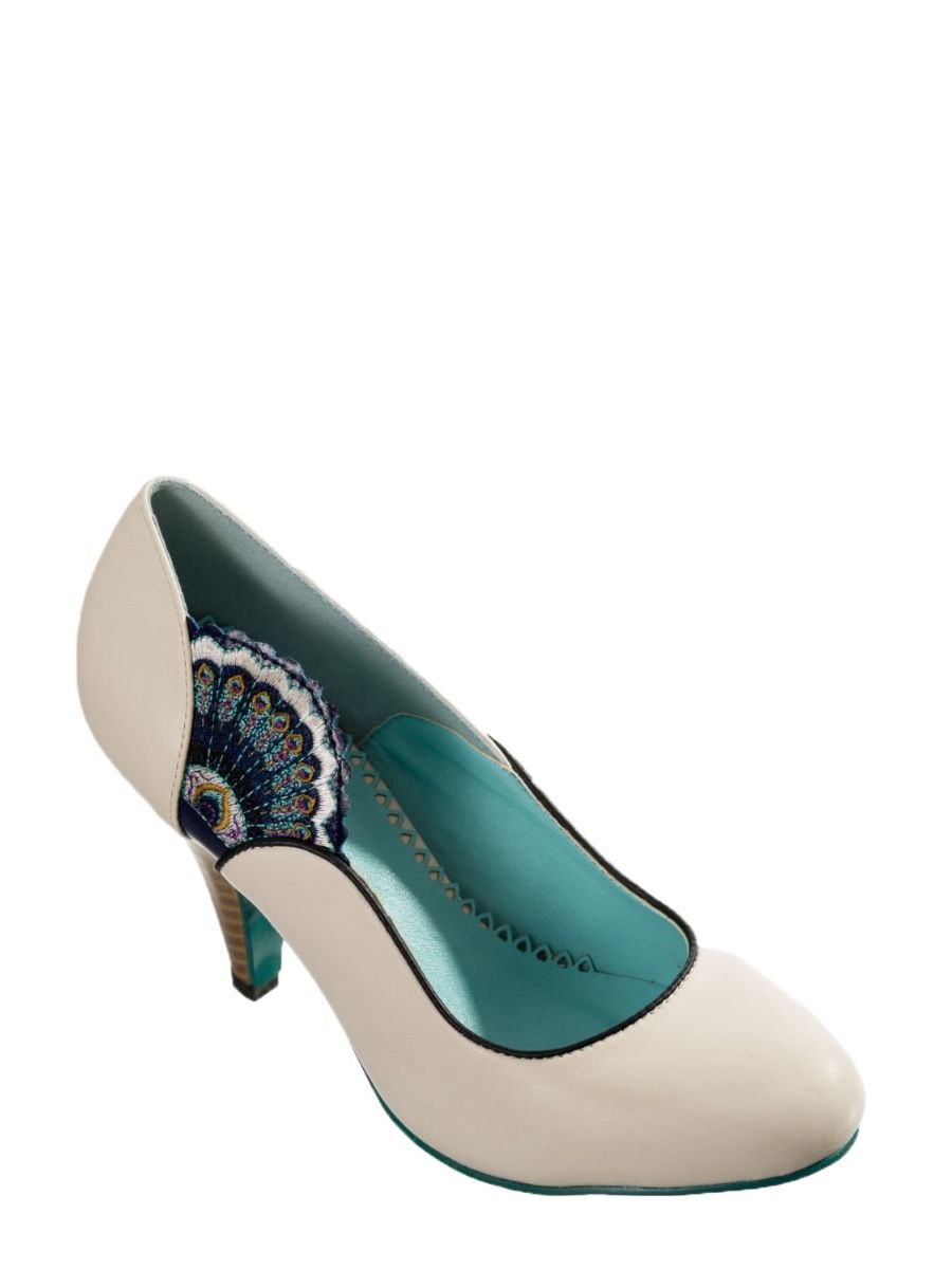 SWAY HEELS