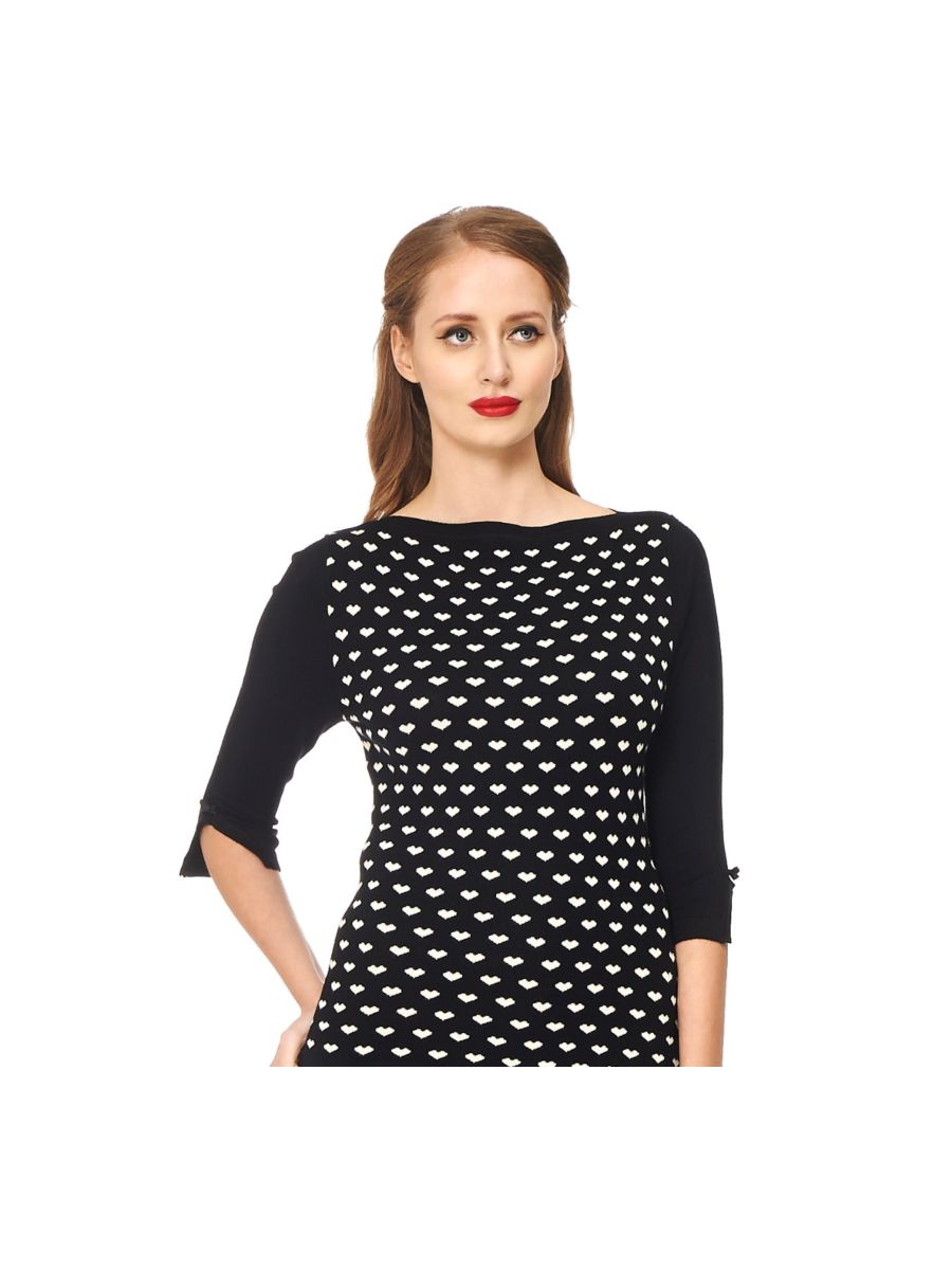 CHARMING HEART KNIT TOP